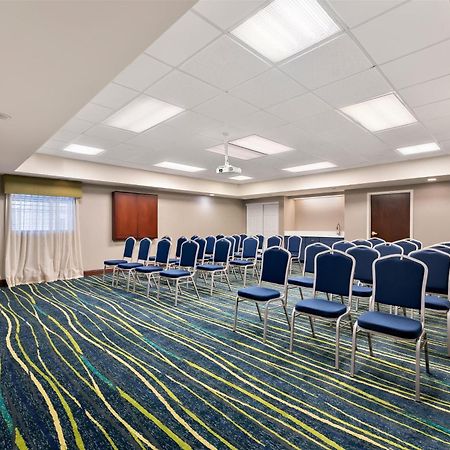 Hampton Inn & Suites Newtown Yardley Eksteriør bilde
