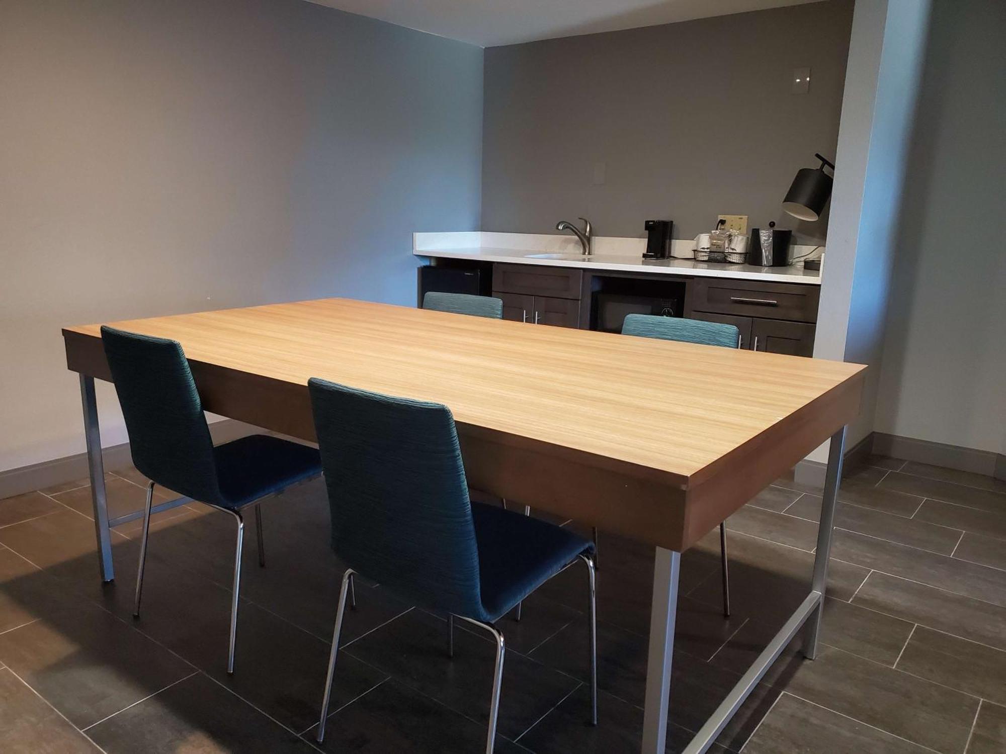 Hampton Inn & Suites Newtown Yardley Eksteriør bilde