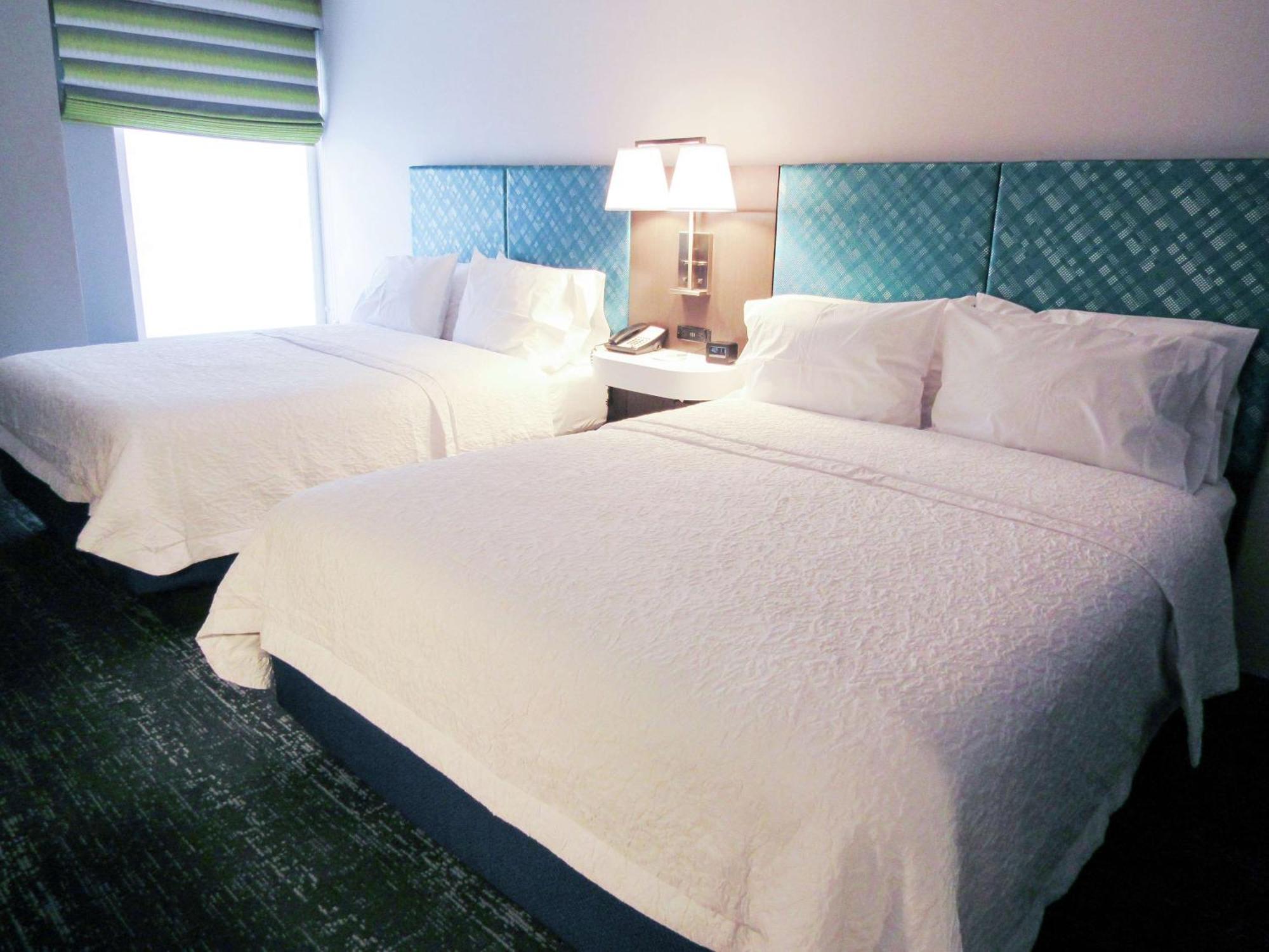 Hampton Inn & Suites Newtown Yardley Eksteriør bilde