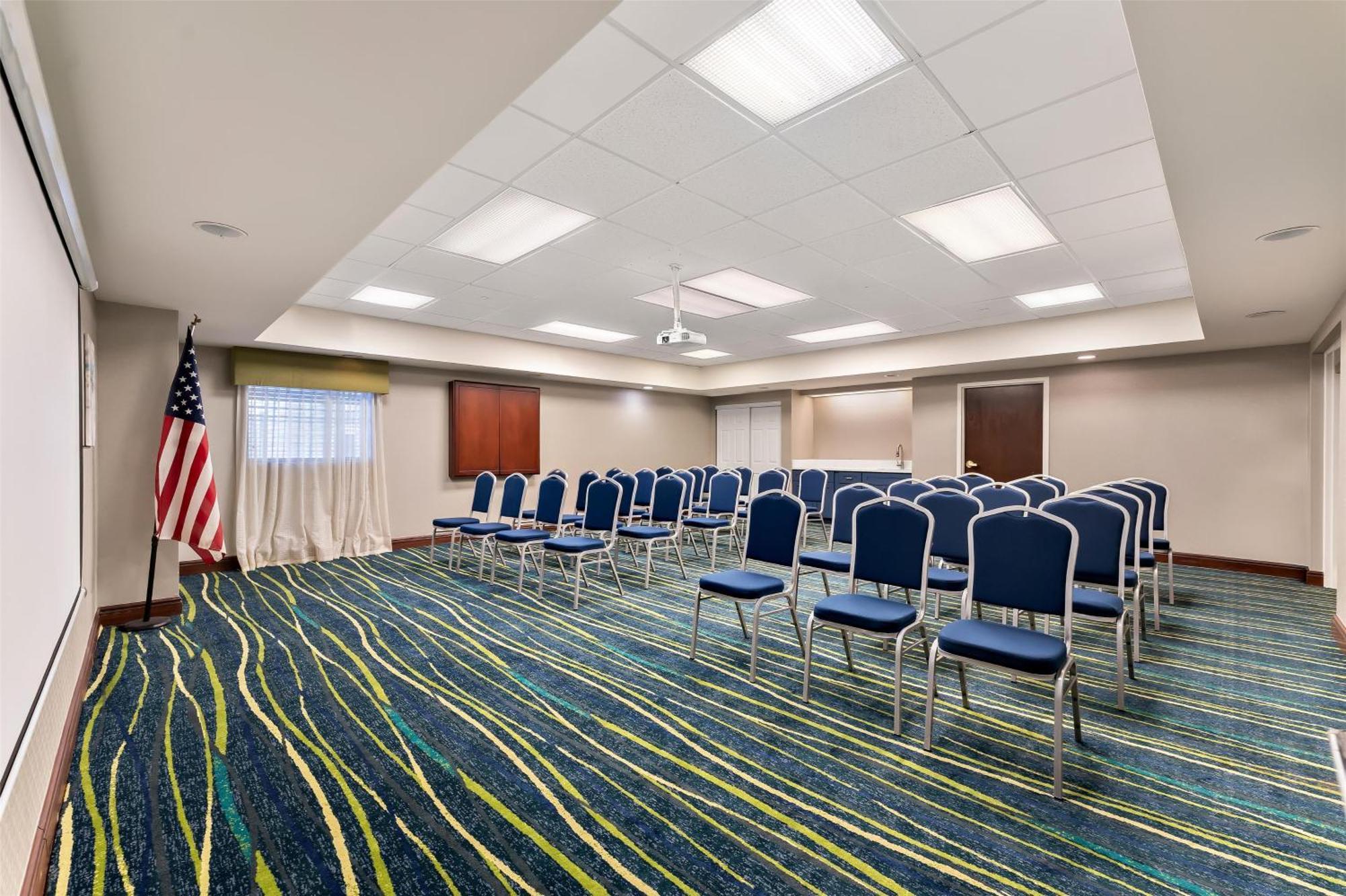 Hampton Inn & Suites Newtown Yardley Eksteriør bilde