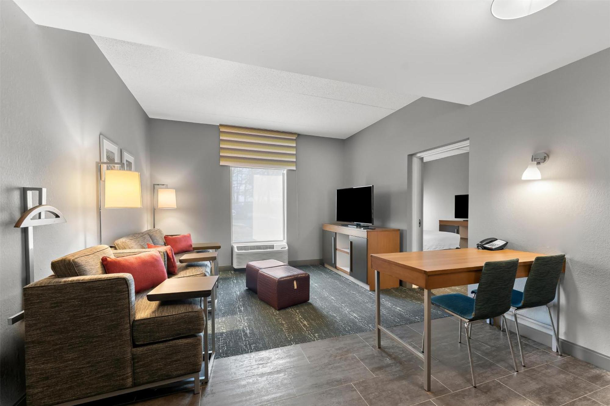 Hampton Inn & Suites Newtown Yardley Eksteriør bilde