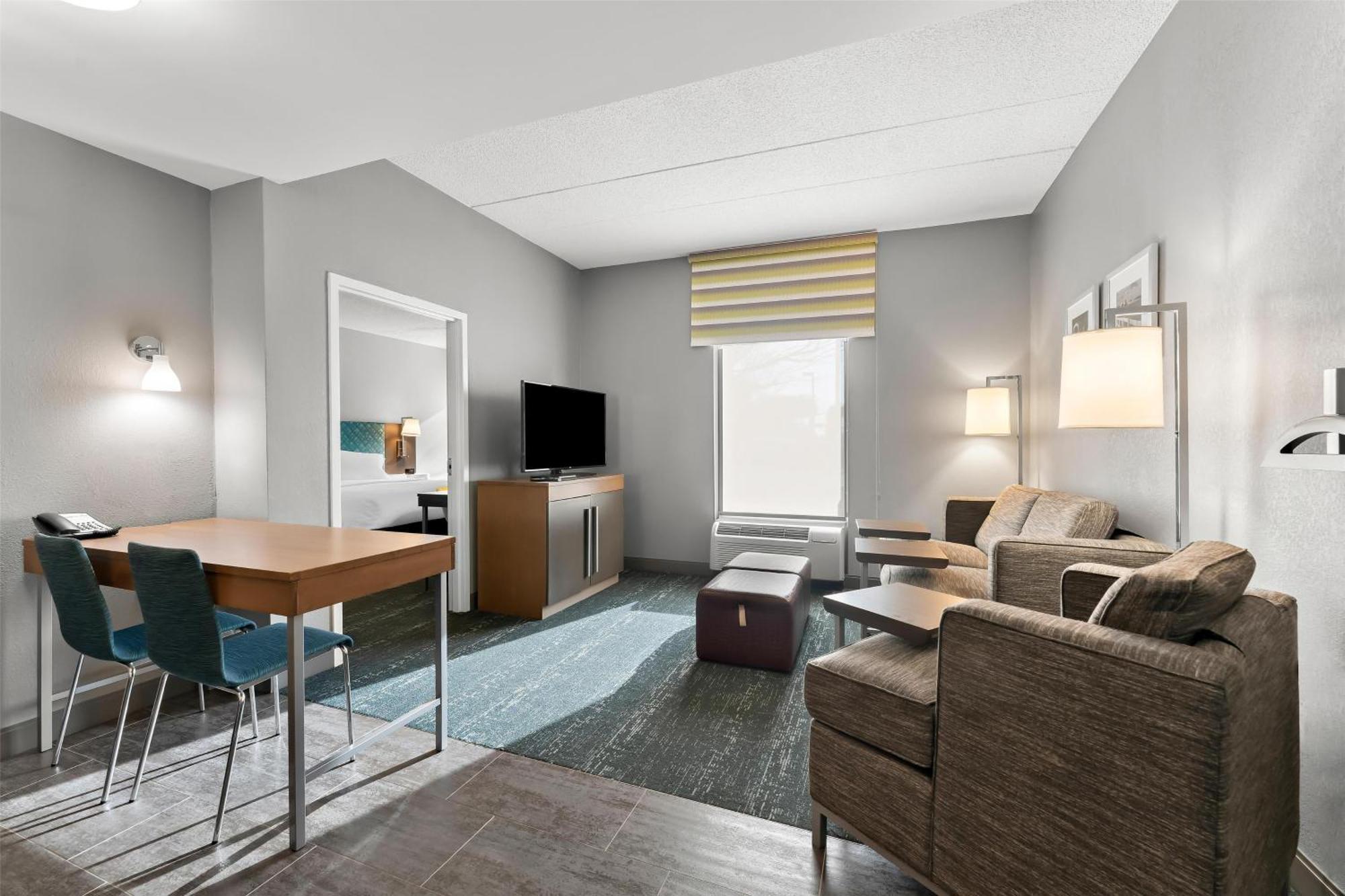 Hampton Inn & Suites Newtown Yardley Eksteriør bilde