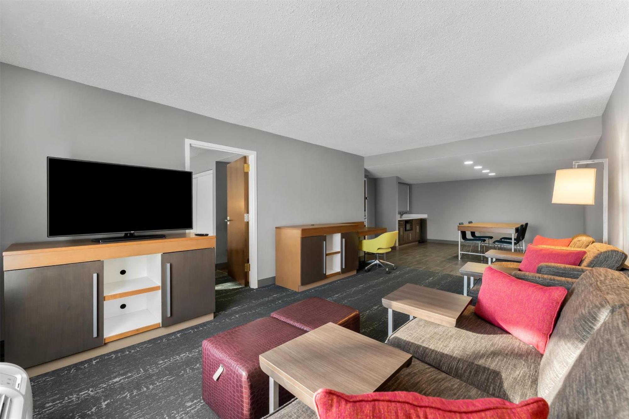Hampton Inn & Suites Newtown Yardley Eksteriør bilde